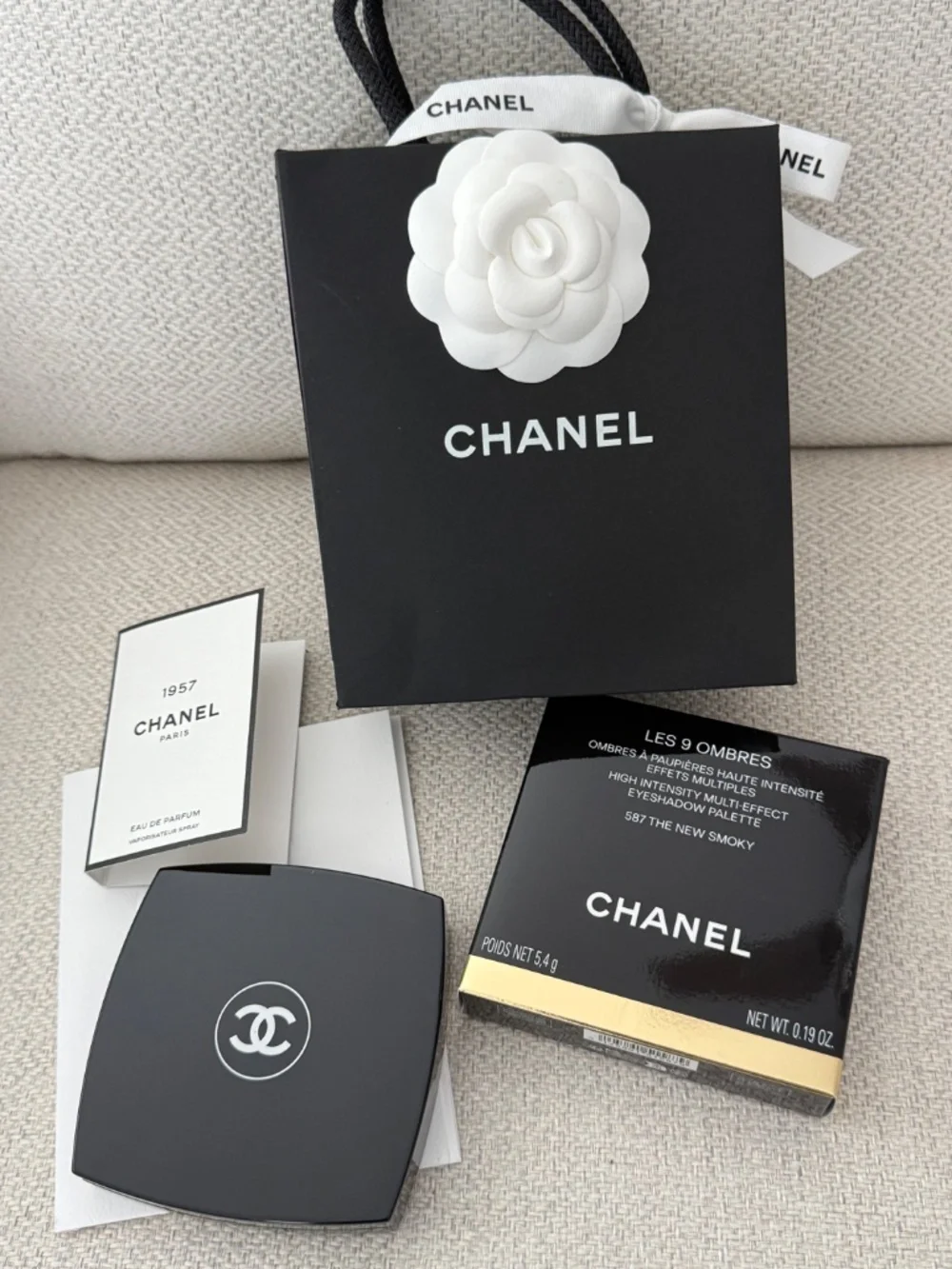 New CHANEL LES 9 OMBRES Eyeshadow Palette 587 The NEW SMOKY 2026 LIMITED EDITION